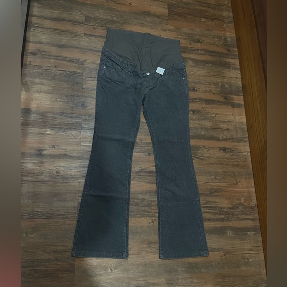 H&M maternity corduroy flare pant. Size Uk 12. Used - Picture 6 of 6